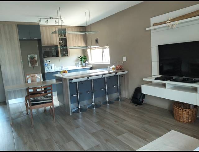 2 BEDROOM APARTMENT RENTED IN BERARIO